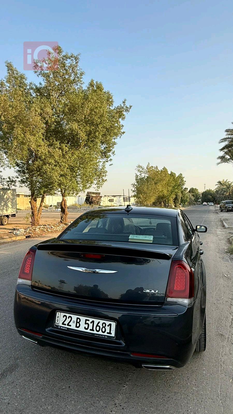 كرايسلر 300